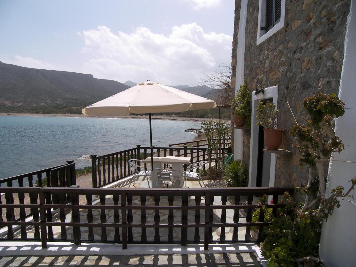Hiona Cottage Palekastro Exterior photo